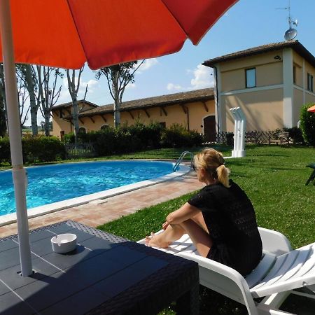 Hotel Villaggio Le Stelline モンテファルコ エクステリア 写真