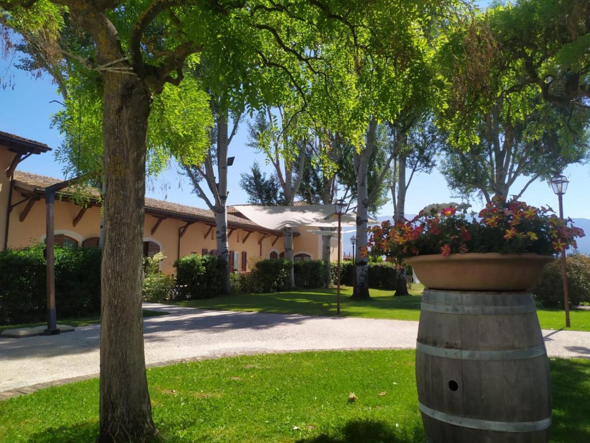 Hotel Villaggio Le Stelline モンテファルコ エクステリア 写真